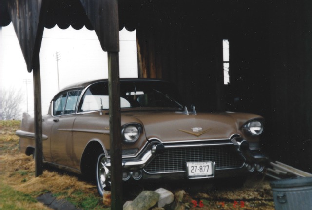 1957_cadillac_sedan_de_ville_01-jpeg.154344