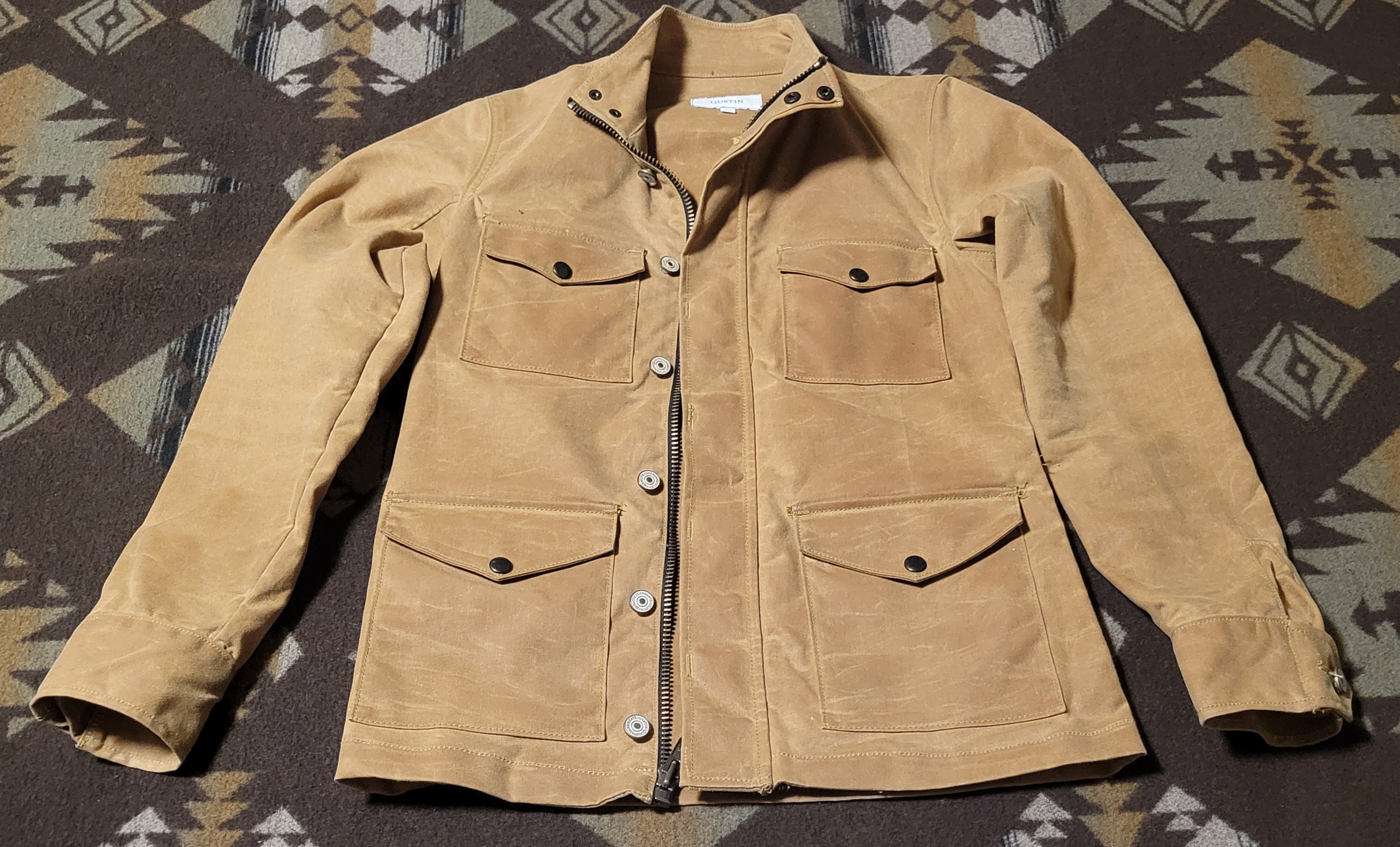 Gustin field outlet jacket