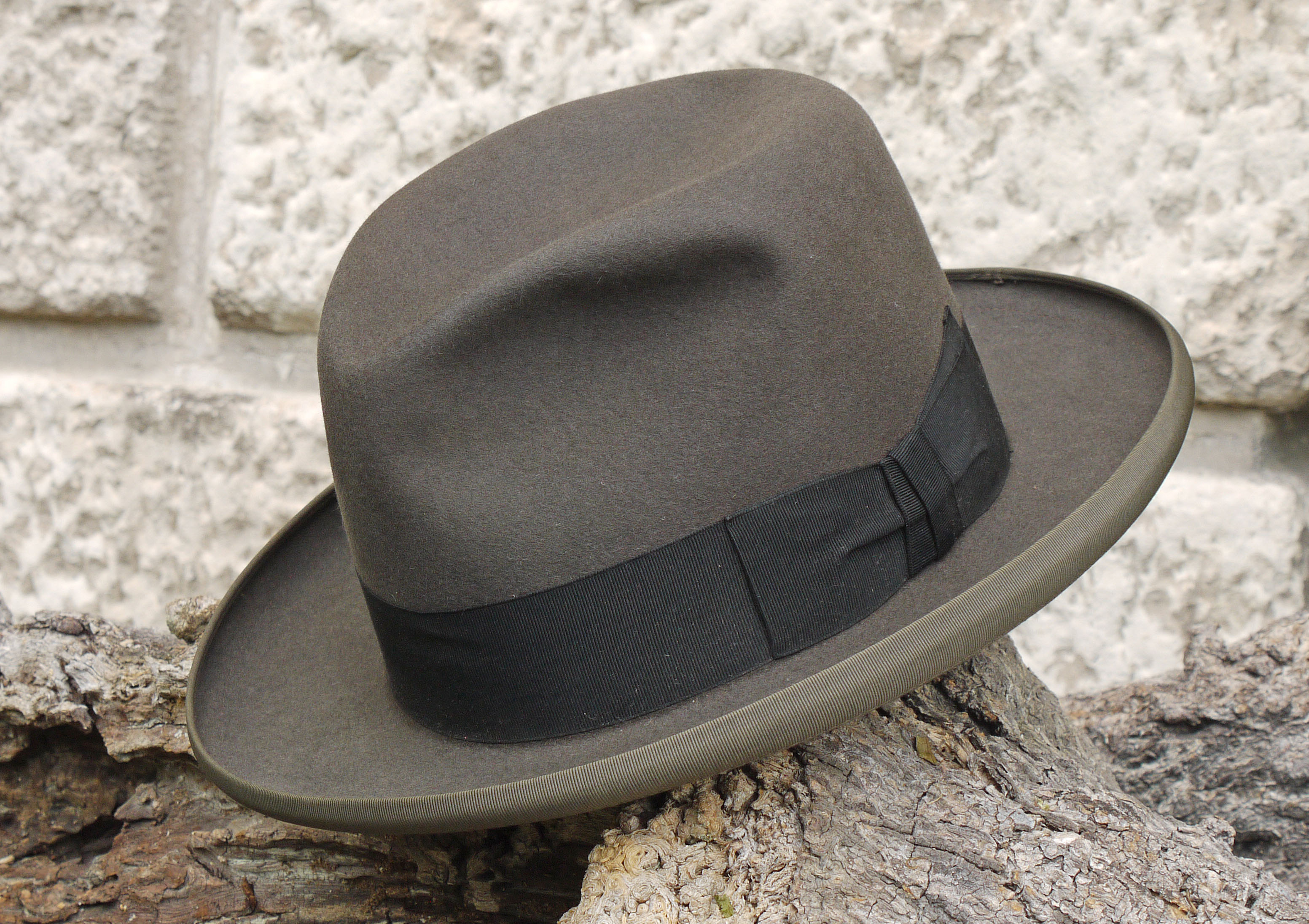 The BORSALINO BROTHERHOOD Page 404 The Fedora Lounge