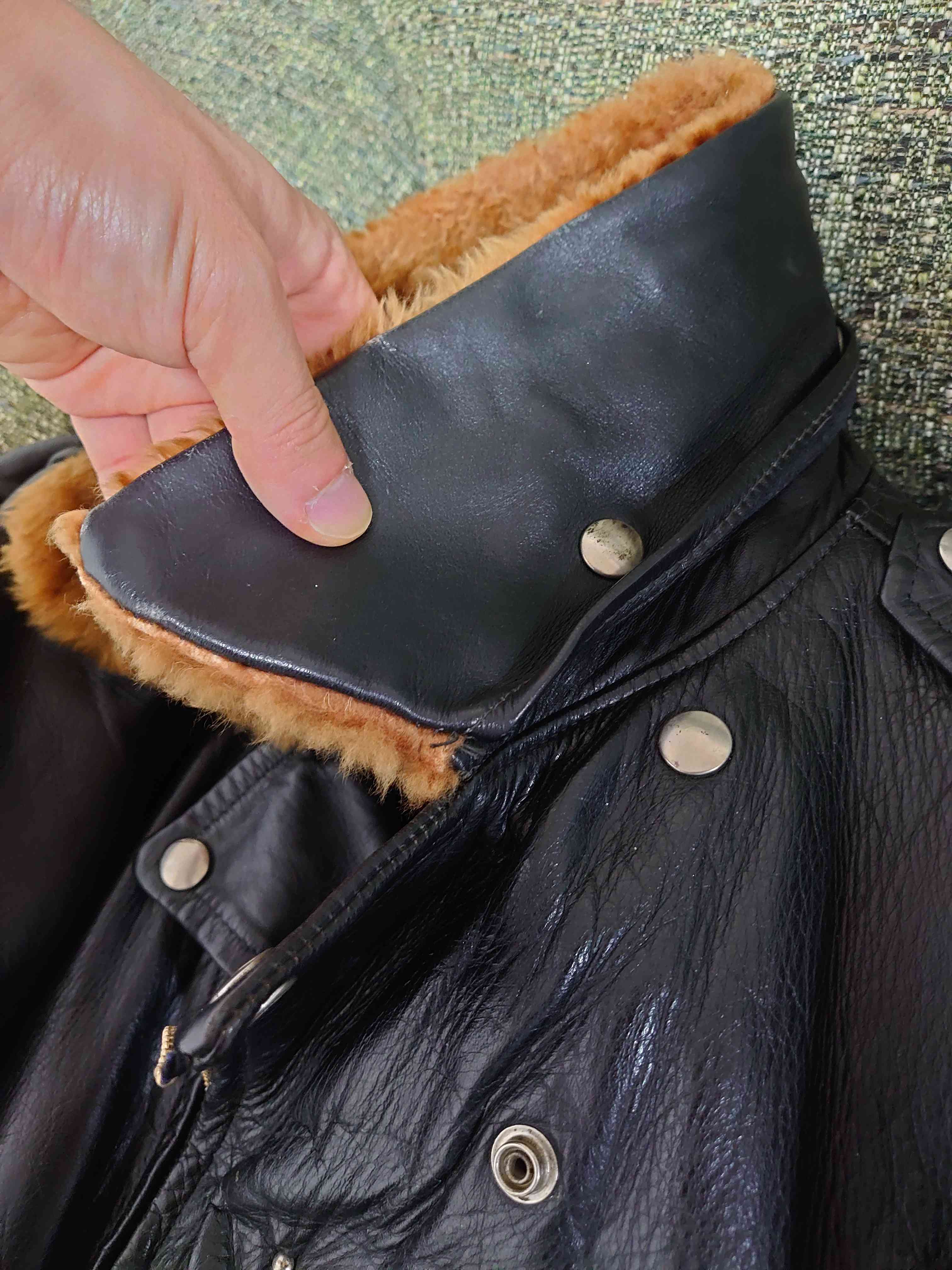 How to attach fur collar on sale to leather jacket