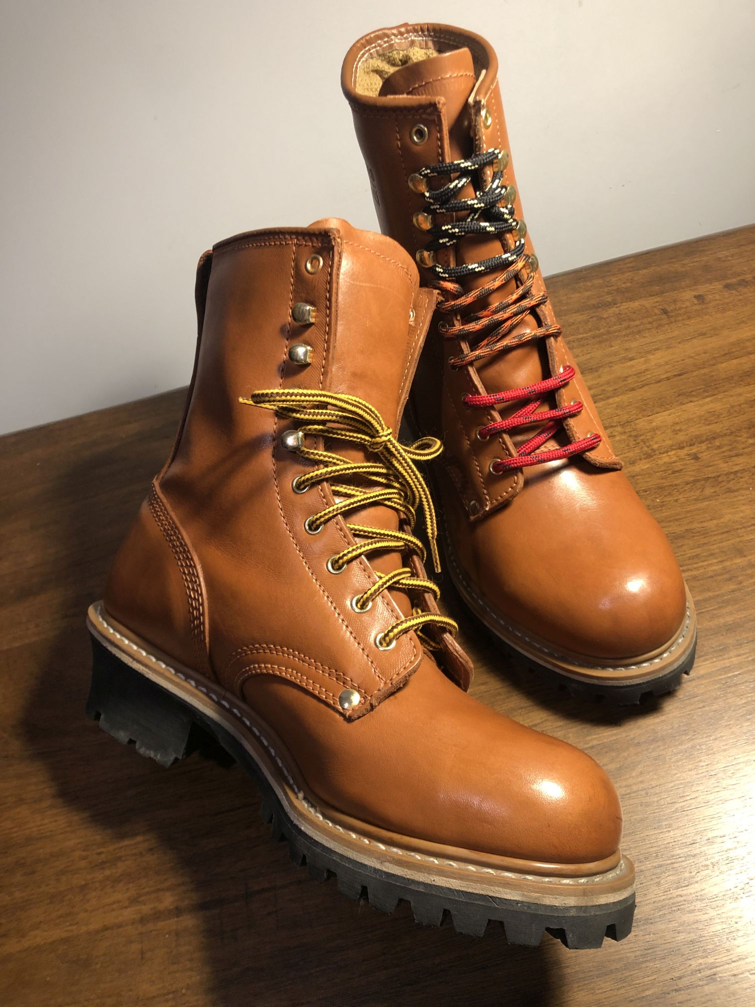 Shiny work clearance boots