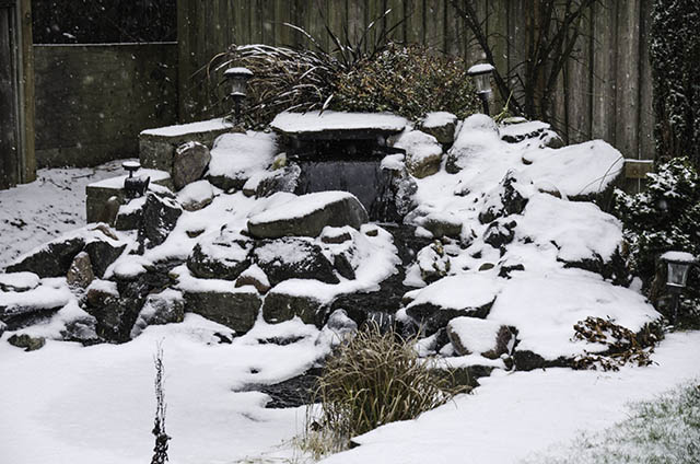 7Jan17 Snow on Waterfall.jpg