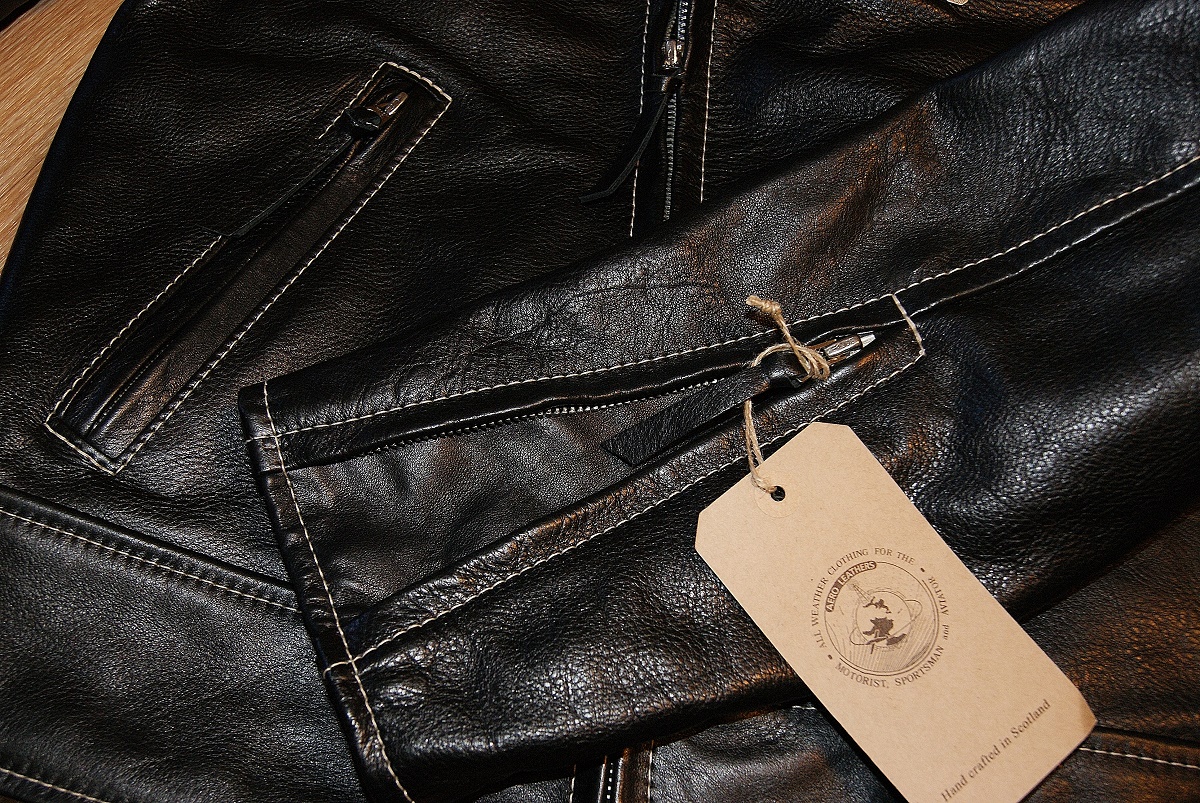 Aero Ridley Black Vicenza Horsehide zip sleeve 1.jpg