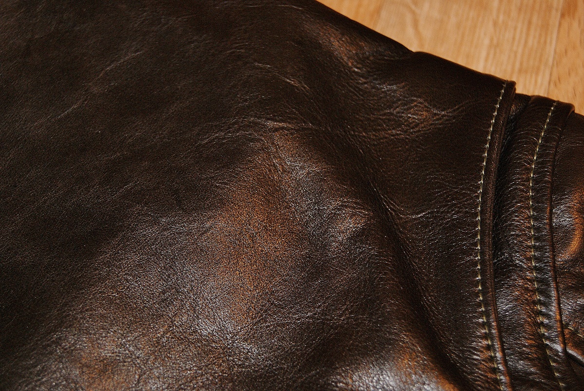 Aero Ridley J107 Dark Seal Vicenza Horsehide shoulder grain.jpg