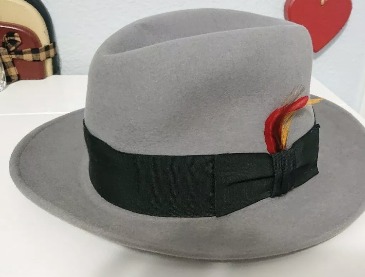 Fedora HAT w-Louis Vuitton Braid/Band, Disappointing Workmanship/Quality