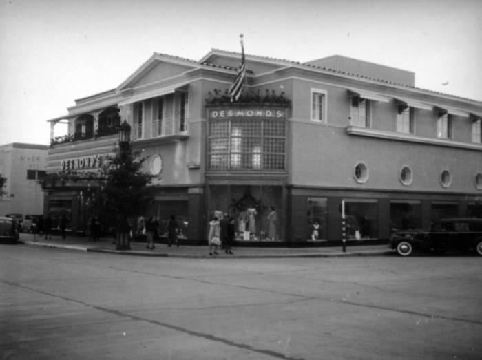 Shopfront for Silverwoods department store and Stetson Hats for Women, 611  West 7th St, downtown Los Angeles, circa 1936