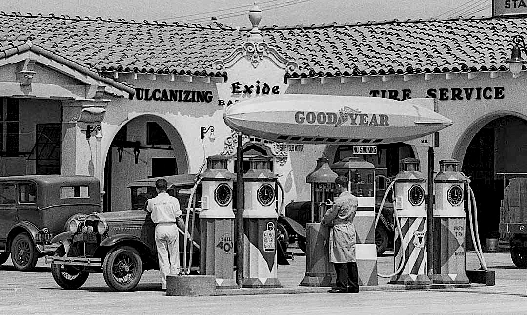 Good_Year_Gas_Station_1931.jpg