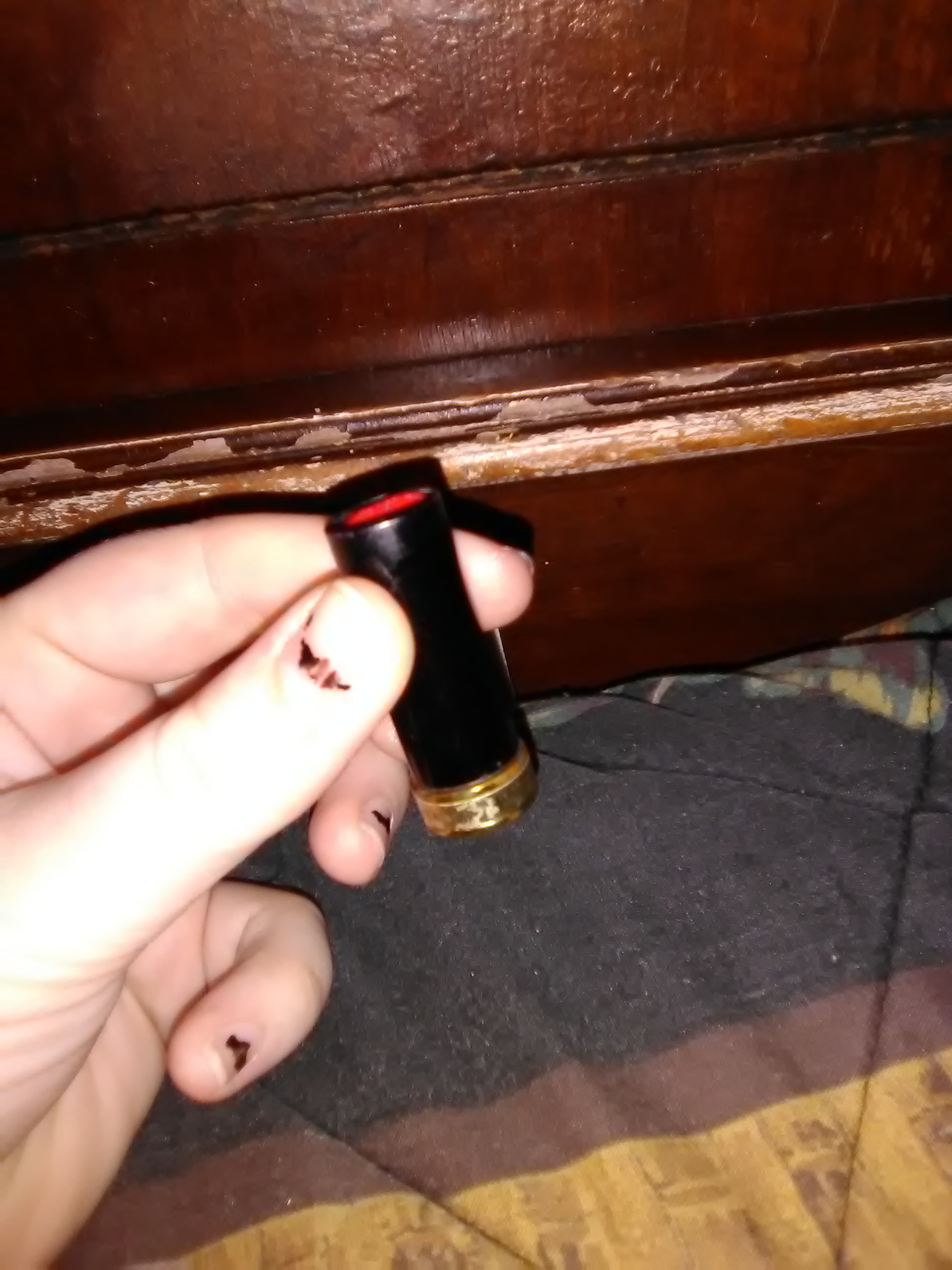 Vintage lipstick looking tube but with a wire brush inside? :  r/whatisthisthing