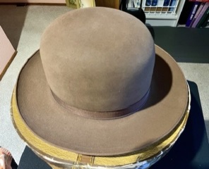 vintage new fedora early 1940s- snap brim.jpeg