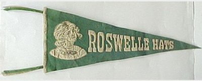 roswelle_hats_pendant.JPG