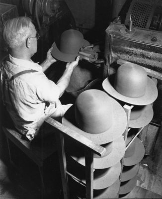 stetson_factory_1946_13.JPG