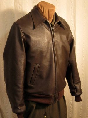 Stratoliner with a leather collar 3.jpg