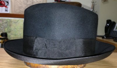 1920DobbsTuxedohat1.jpg