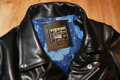 Vanson Daredevil Blue lining CE tag.JPG