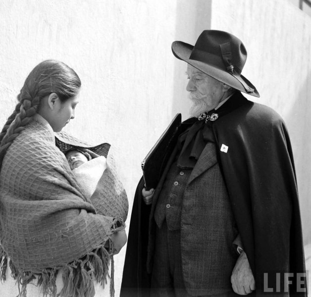 Attorney José Menéndez, helps inmates win their freedom, by Frank Scherschel , LIFE 1950 _2.jpg